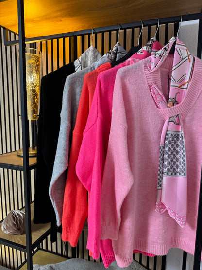 Eleganter gestrickter Damen-Pullover mit Schal 2616