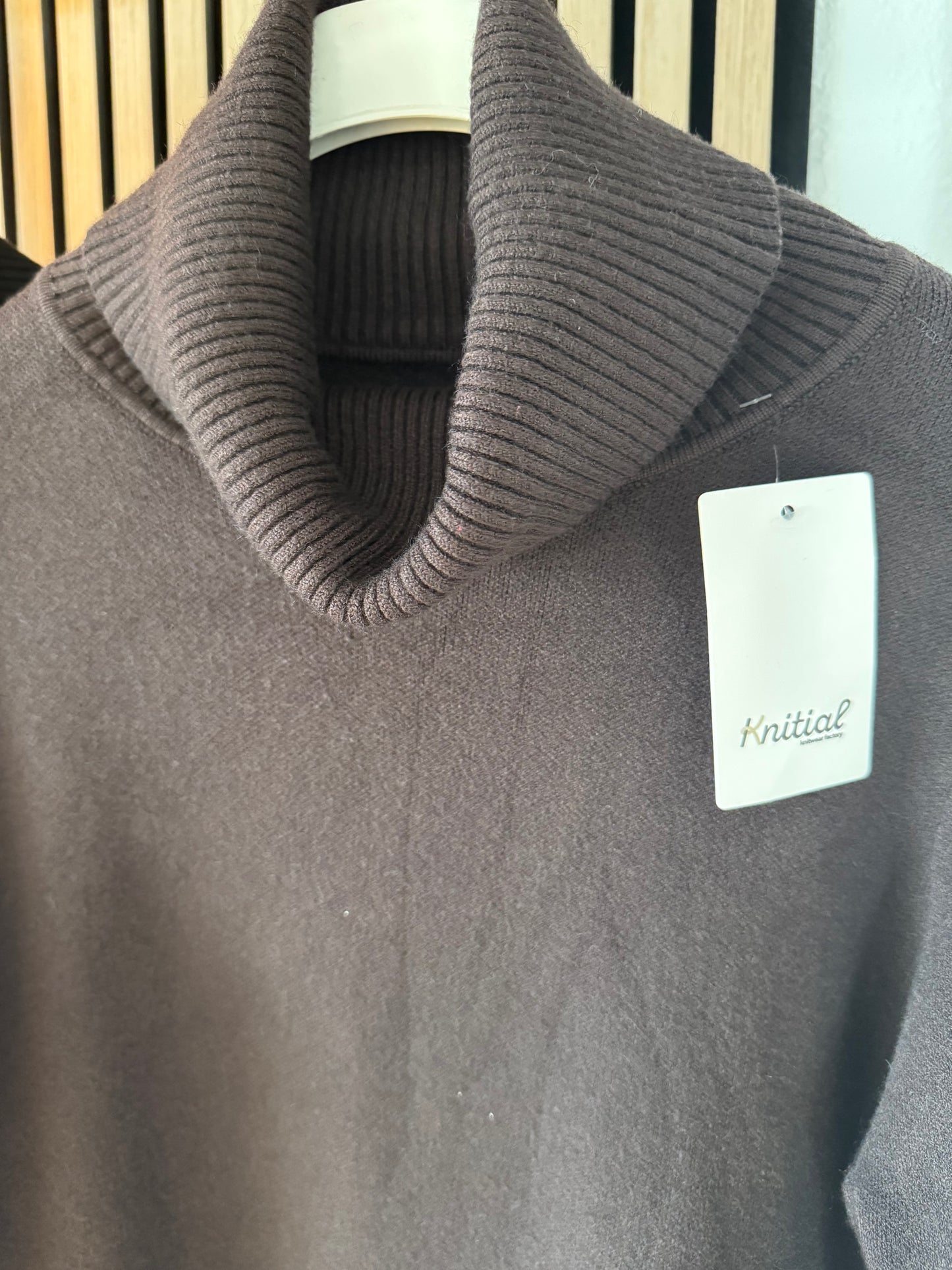 Strickkleid & Pullover in einem – 2-in-1 Design2623