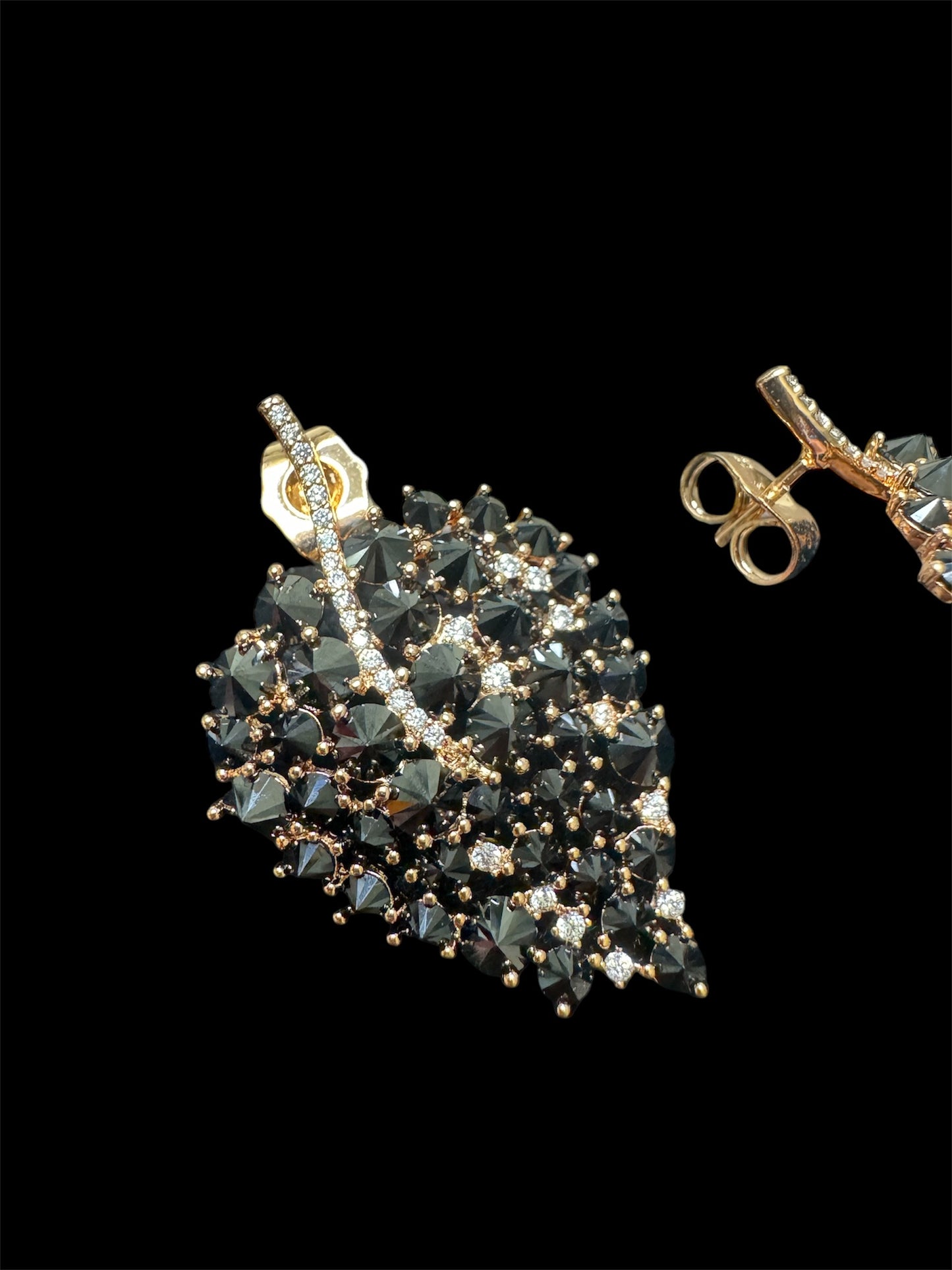 Ohrstecker/гвоздики