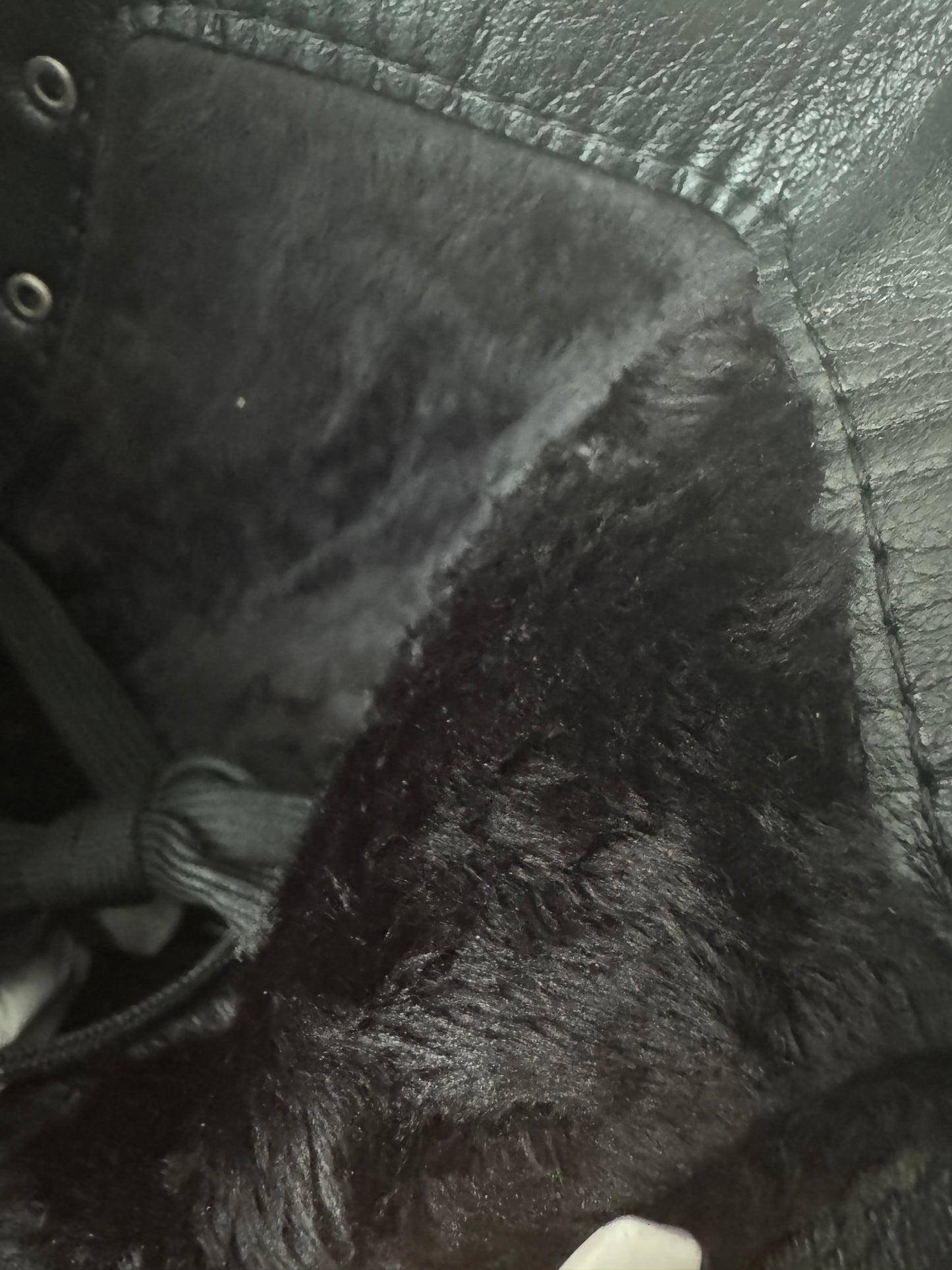 Damen kurze Stiefeletten / Boots in klassischem Schwarz